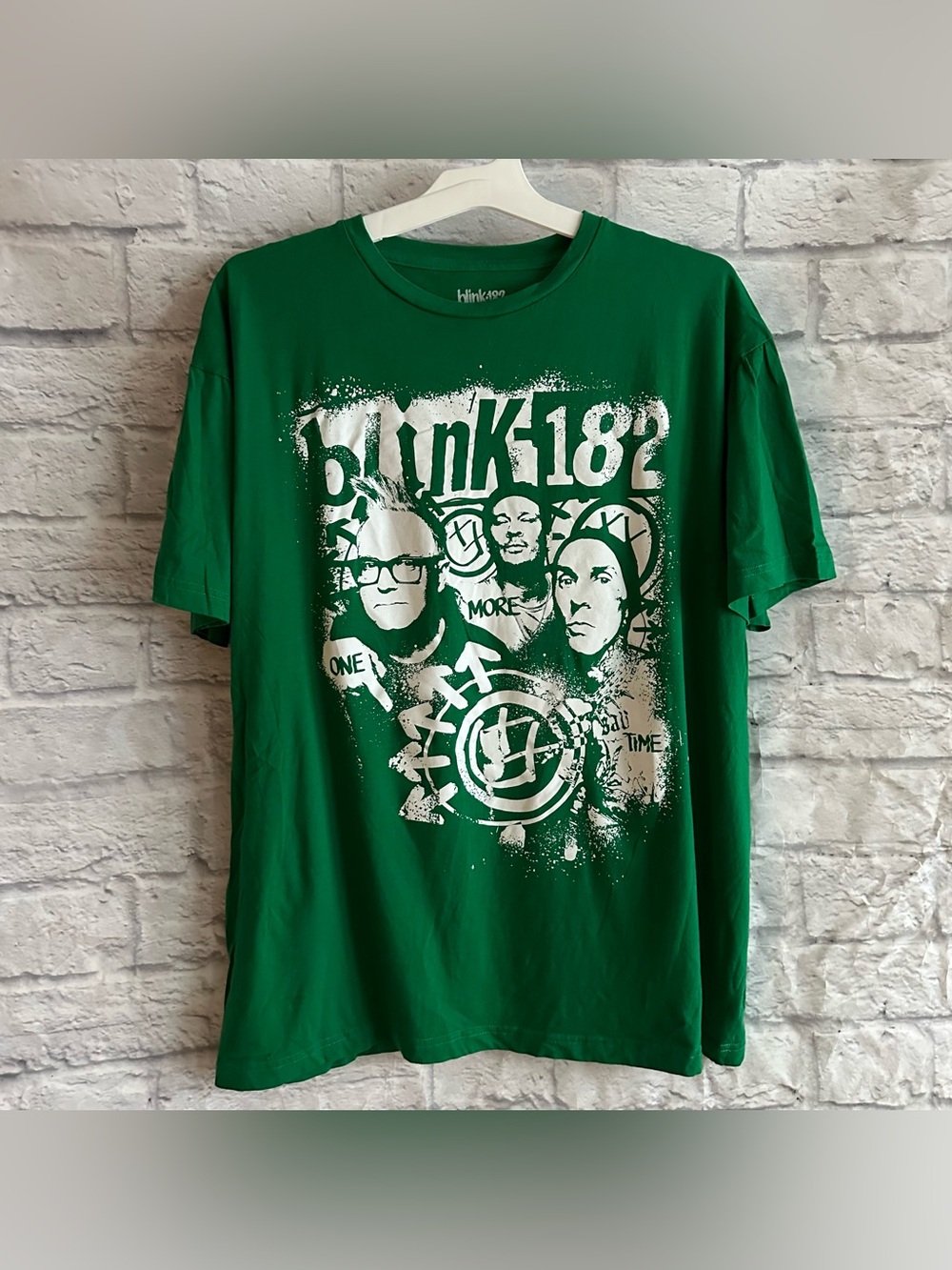 PREOWNED BLINK-182 GREEN SHORT SLEEVE TSHIRT MENS XL ONE MORE TIME